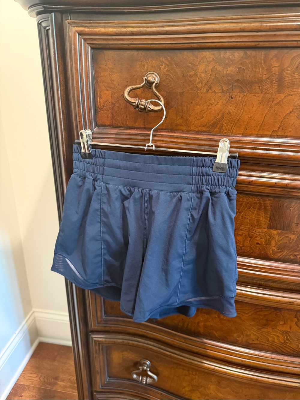 Lululemon Hotty Hot High-Rise Lined Short 4" - True Navy